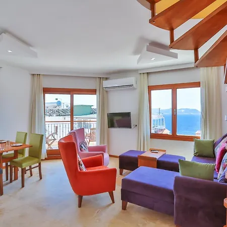 Kaş, Merkezde, Denize Yakın, Balkonlu, Konforlu Daireler 2* Kaş