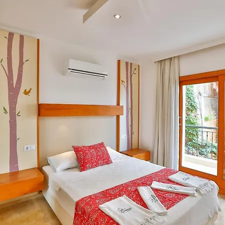 Apart Otel Kaş, Merkezde, Denize Yakın, Balkonlu, Konforlu Daireler
