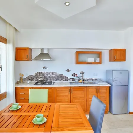 Apart Otel Kaş, Merkezde, Denize Yakın, Balkonlu, Konforlu Daireler Kaş