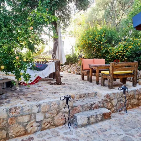 Kaş, Merkezde, Denize Yakın, Balkonlu, Konforlu Daireler 2* Kaş